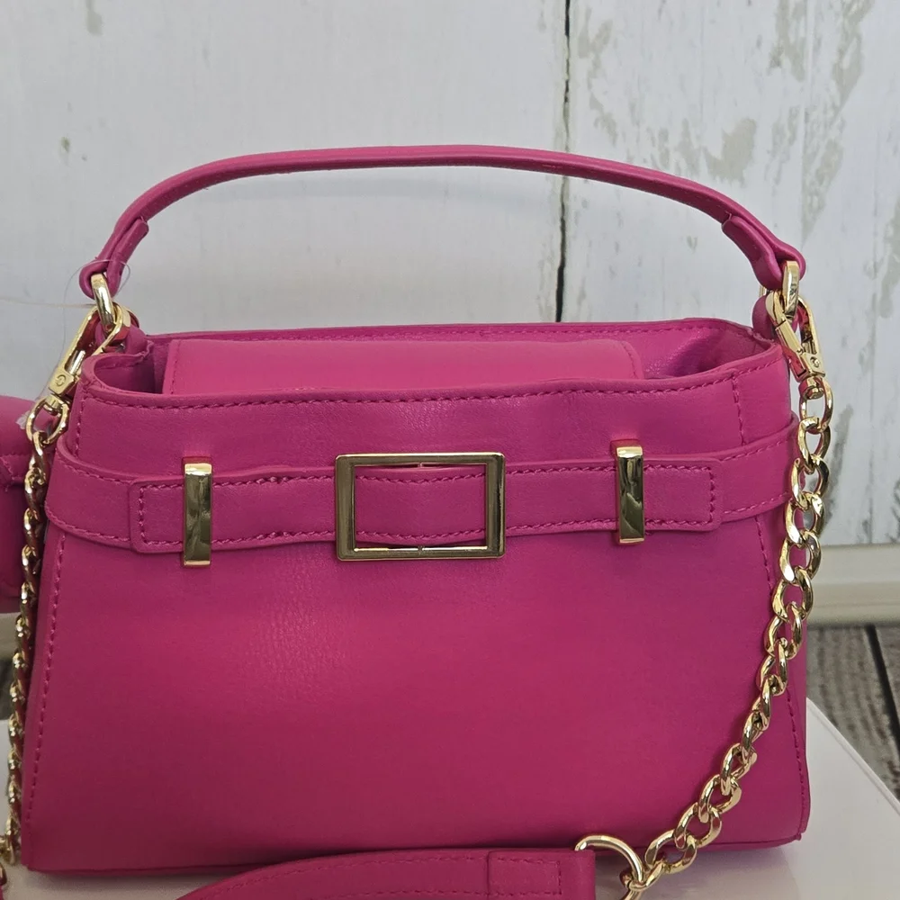 NWT Madden Girl Magenta Mini Tote Leather with Gold Chain And Earbud Pouch - Picture 1 of 17